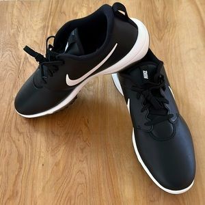Nike Golf Men’s Roshe G Tour Sz 11 black and white golf shoes NWOT SEE PICS